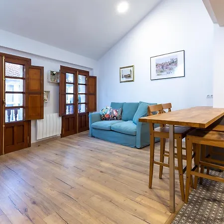 Moreira & Apartment