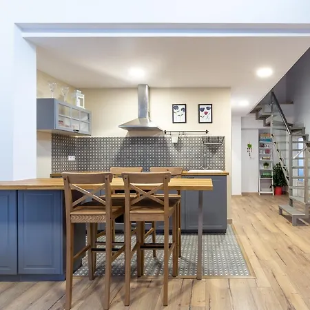 Moreira & Apartment