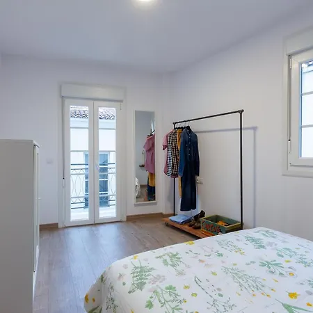 Moreira & Apartamento *